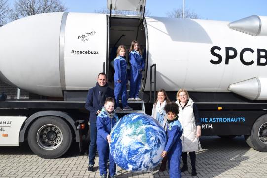 L’équipe EMRLingua a visité l’école primaire